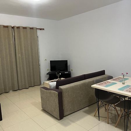 Apartments Sadiku With Sea View Sarandë Eksteriør billede