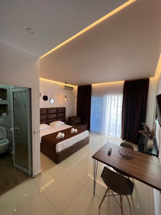 Apartments Sadiku With Sea View Sarandë Eksteriør billede