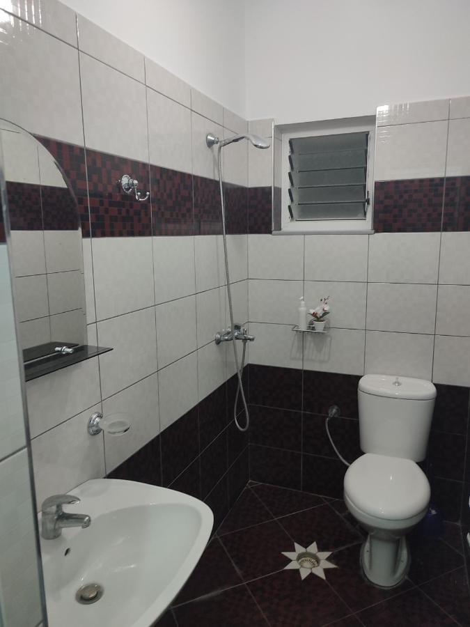 Apartments Sadiku With Sea View Sarandë Eksteriør billede