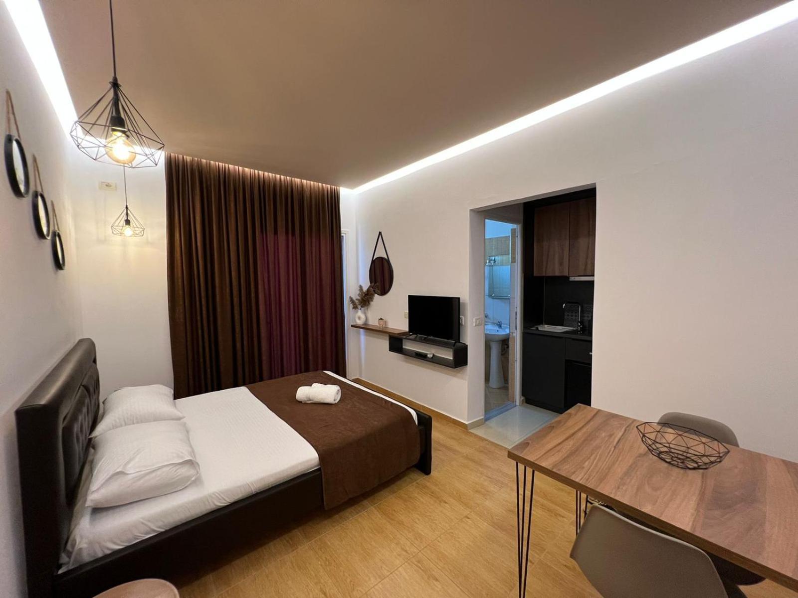 Apartments Sadiku With Sea View Sarandë Eksteriør billede